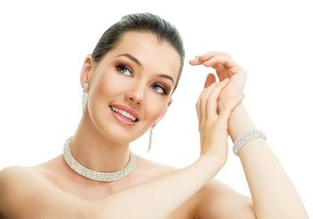 �齫��ţǧ����Ƶ����������Ů�г�Ա:�����볬165cm ͨ����������...